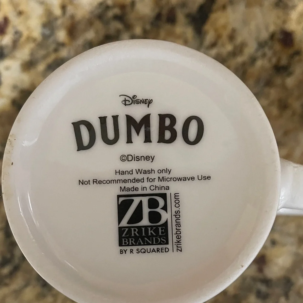 Disney Dumbo Mug - Picture 2 of 4
